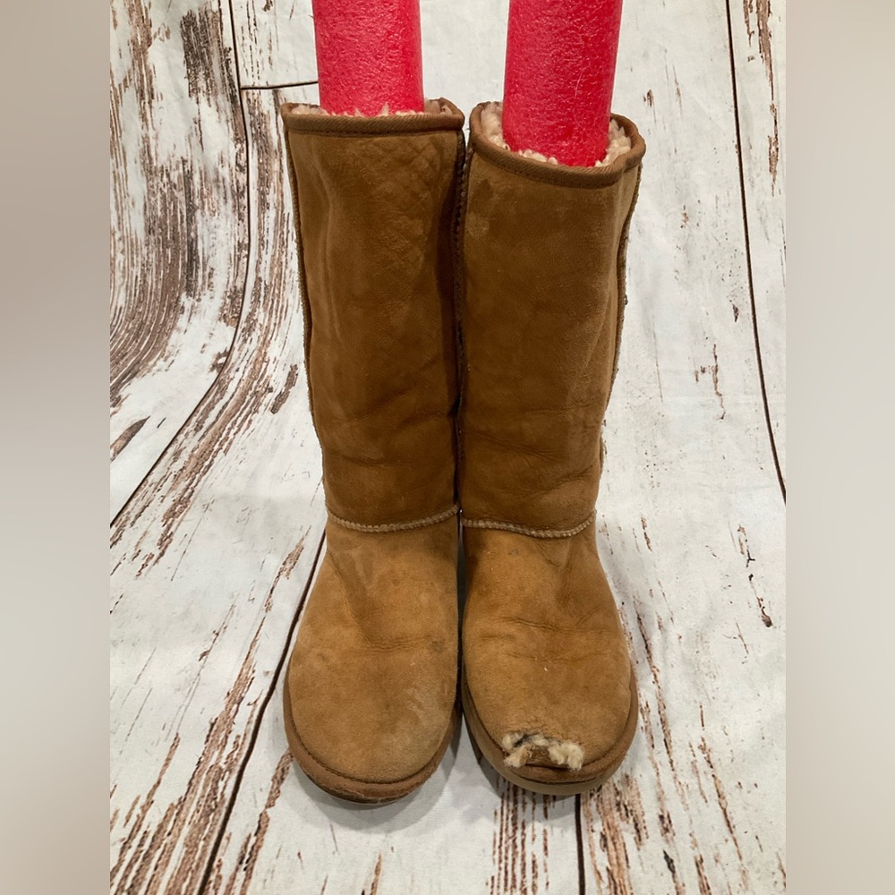 UGG CLASSIC TALL BOOTS